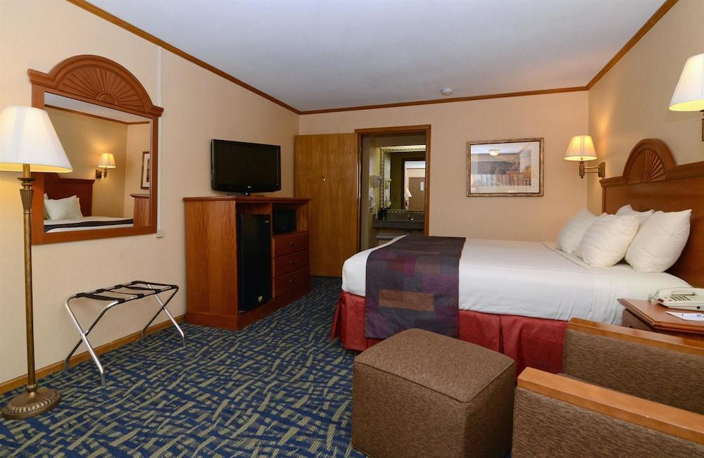 Surestay By Best Western Kansas City Country Inn North Zewnętrze zdjęcie