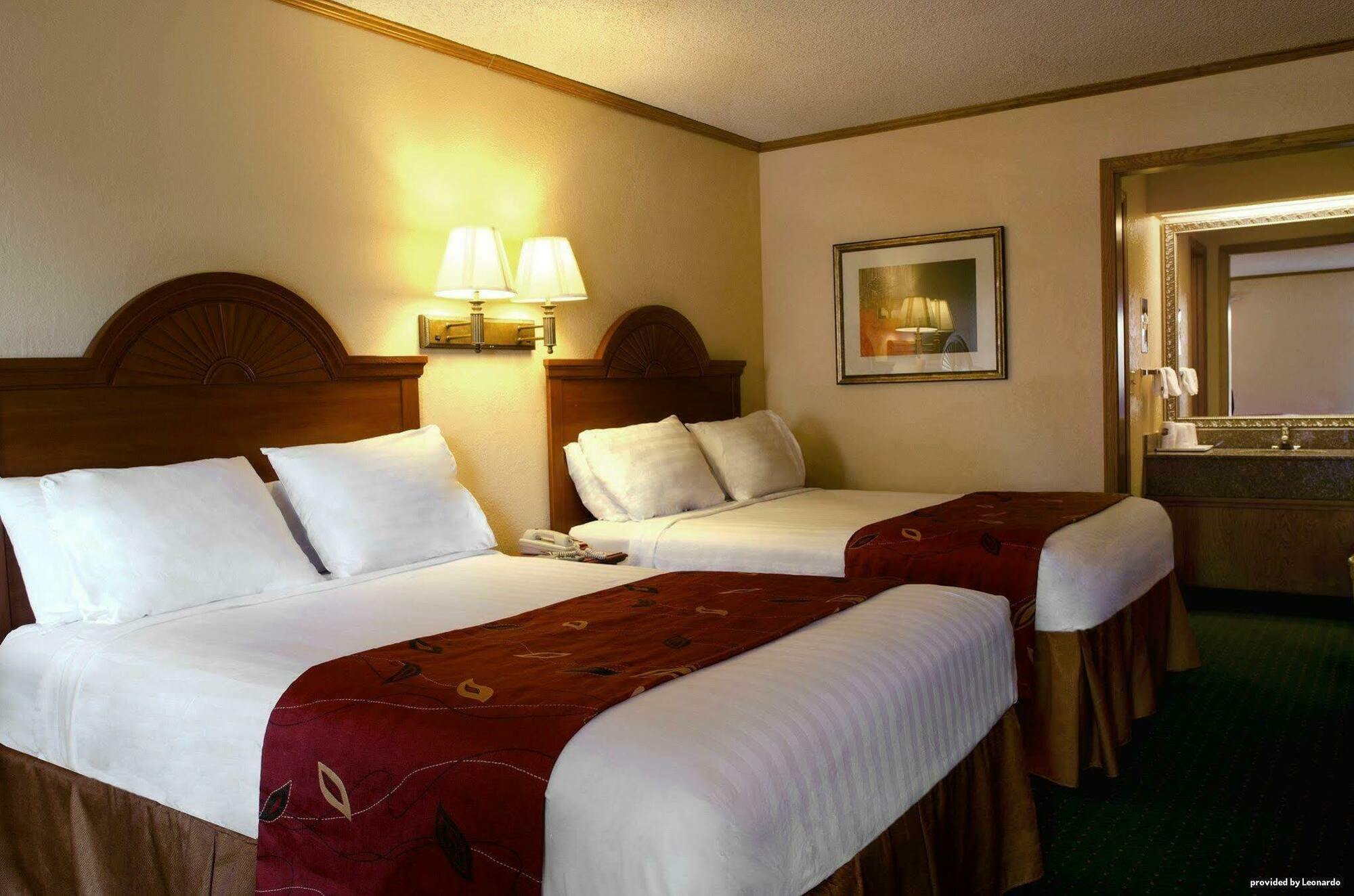 Surestay By Best Western Kansas City Country Inn North Zewnętrze zdjęcie